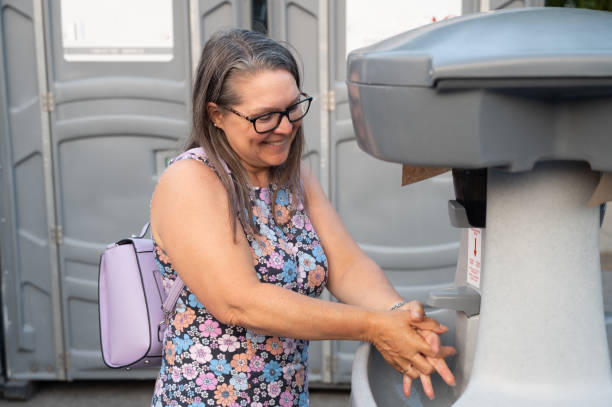 Best Portable restroom trailer rental  in Winthrop Harbor, IL